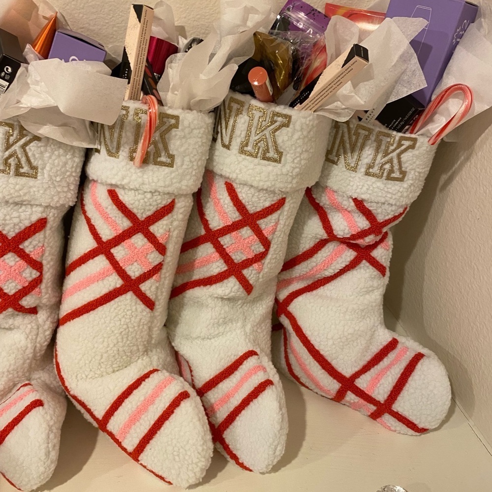 NWT CHRISTMAS MYSTERY STOCKING - Picture 4 of 8